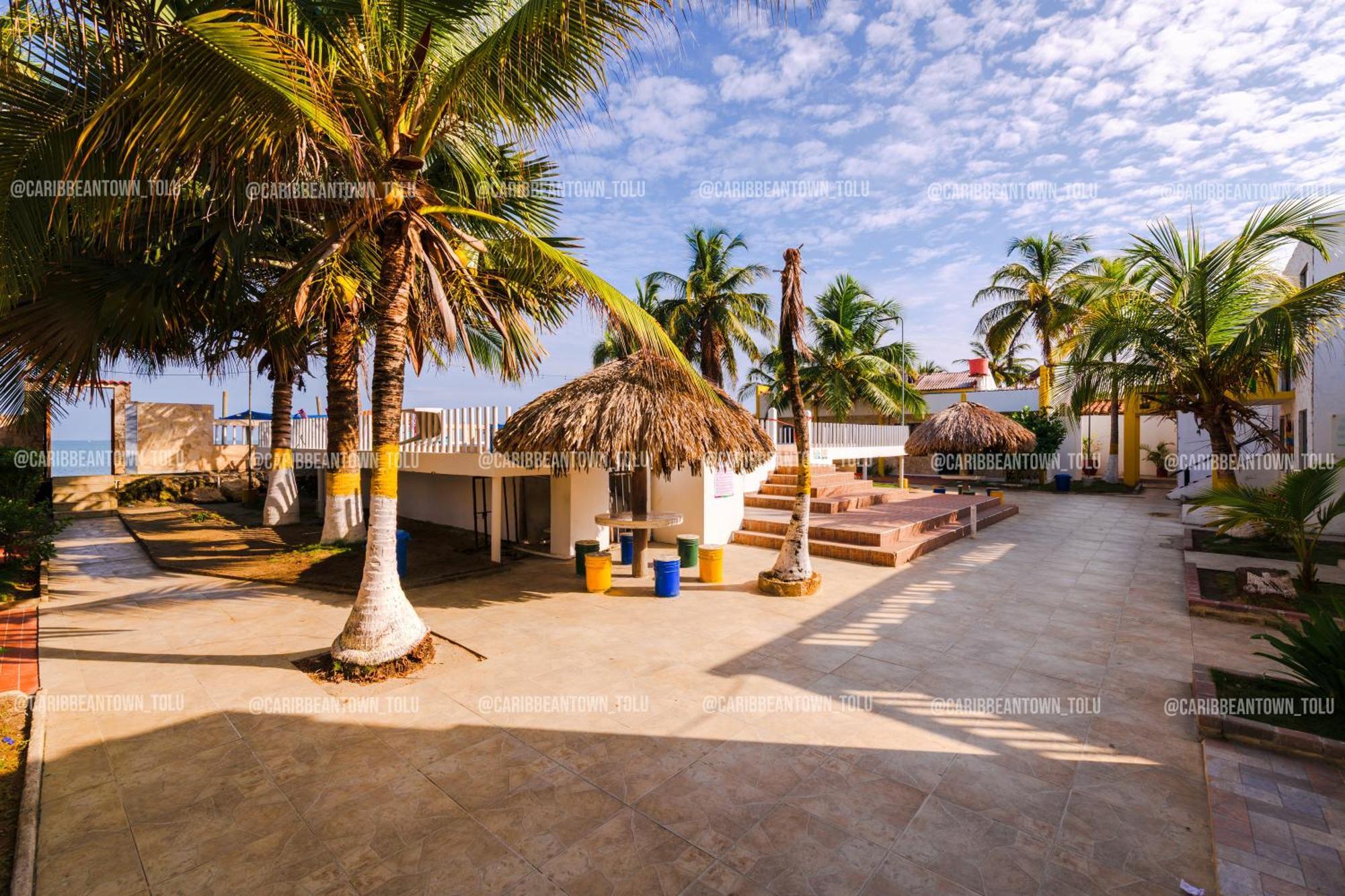 Caribbean Town Aparthotel Tolu