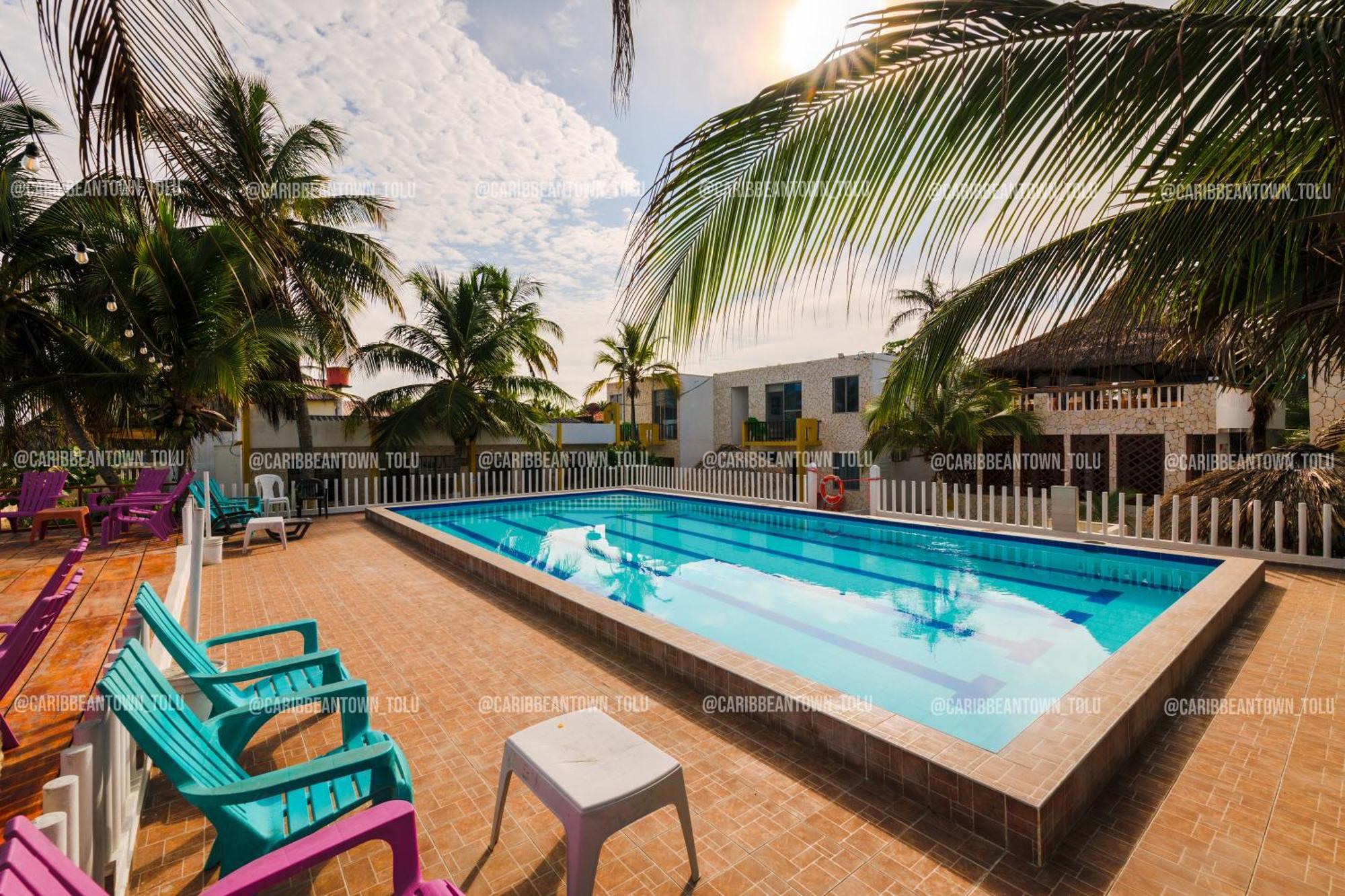 Caribbean Town Aparthotel *